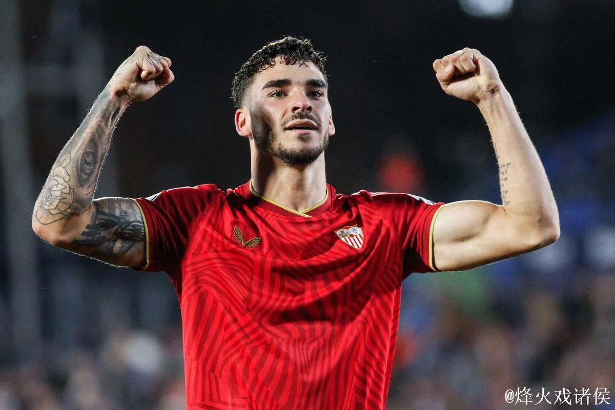 埃利亚斯:斯洛特缺少纯粹的技术型球员,伊萨克无缘西甲挺可惜 埃利亚斯:斯洛特缺少纯粹的技术型球员,伊萨克无缘西甲挺可惜