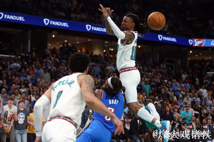 战快船!灰熊主帅:莫兰特今日的比赛依旧有出场时间限制 战快船!灰熊主帅:莫兰特今日的比赛依旧有出场时间限制