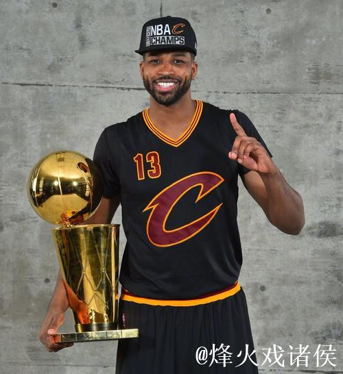 官方宣布：骑士与TT签下一年合同 上季场均3.3分+3.6板